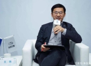 上汽换帅一天后：忽曝降薪，王骏的难题，王晓秋来解？