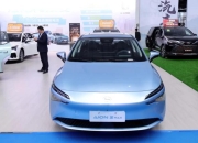 首批500辆AION Y Plus发车印尼