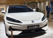 腾势Z9GT与腾势Z9双旗舰开启预售，预售价33.98万元-41.98万元