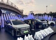 岚图CEO卢放：智驾不是谁声音大就听谁