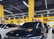 运动中型车标杆 试驾2025款华晨宝马330Li