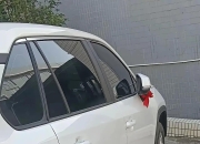 新车披上旧车衣 “零公里二手车”的“弈”与“利”