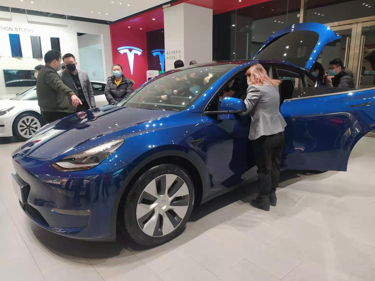 5月汽车零售榜：特斯拉Model 3暴增2倍，轩逸、朗逸、锋兰达疯狂反扑