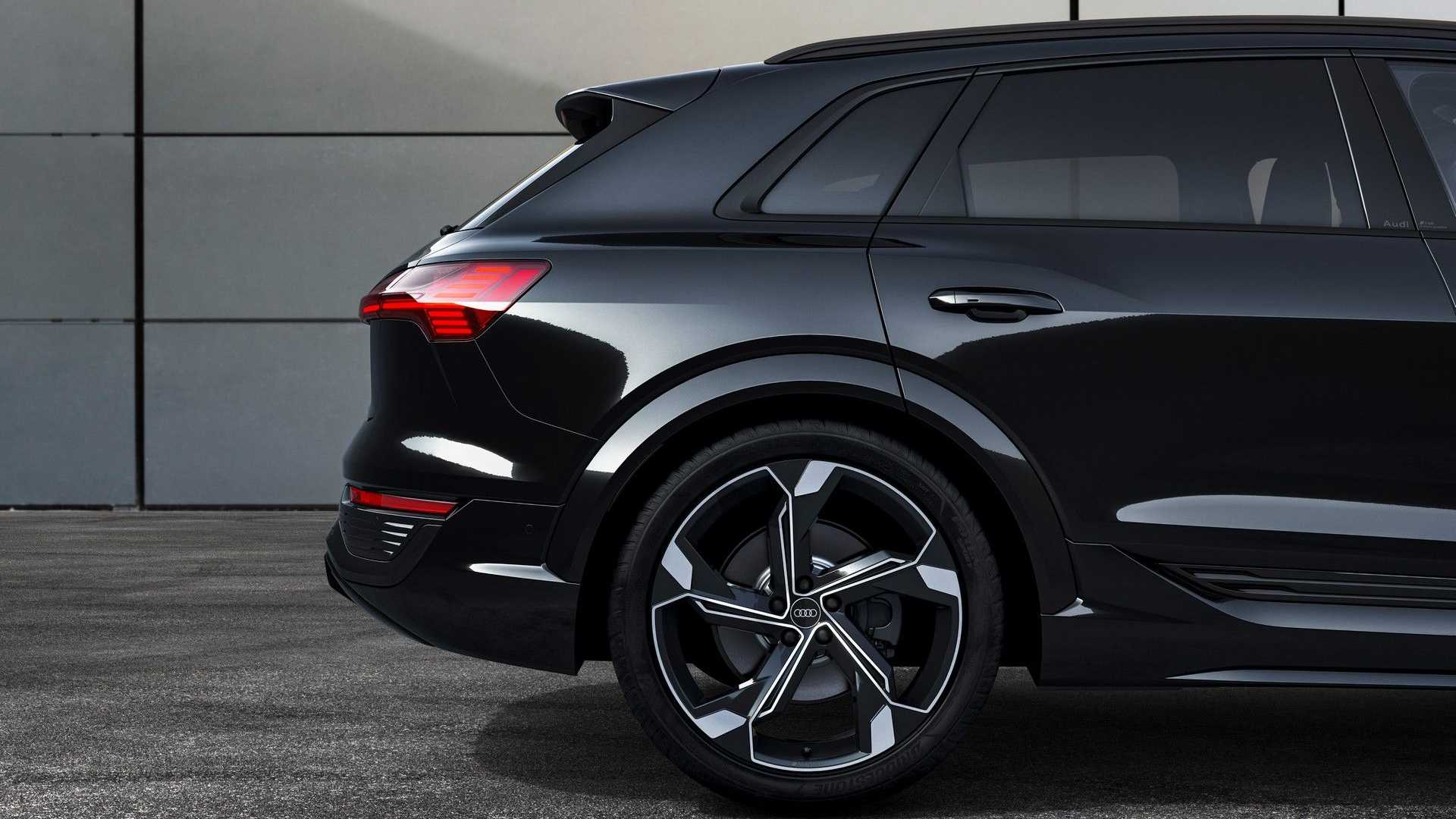 更显运动 奥迪Q6 e-tron Sportback预告图