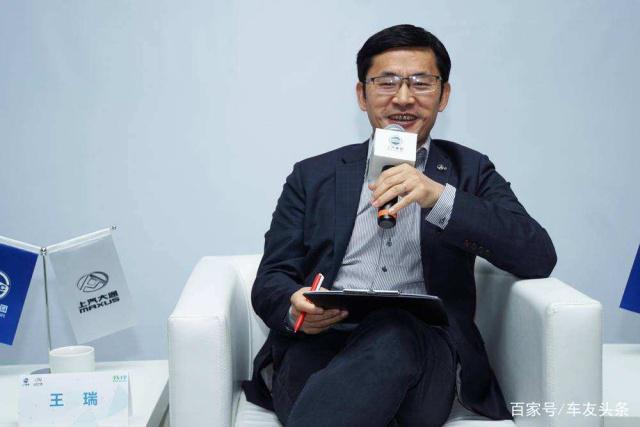 上汽换帅一天后：忽曝降薪，王骏的难题，王晓秋来解？