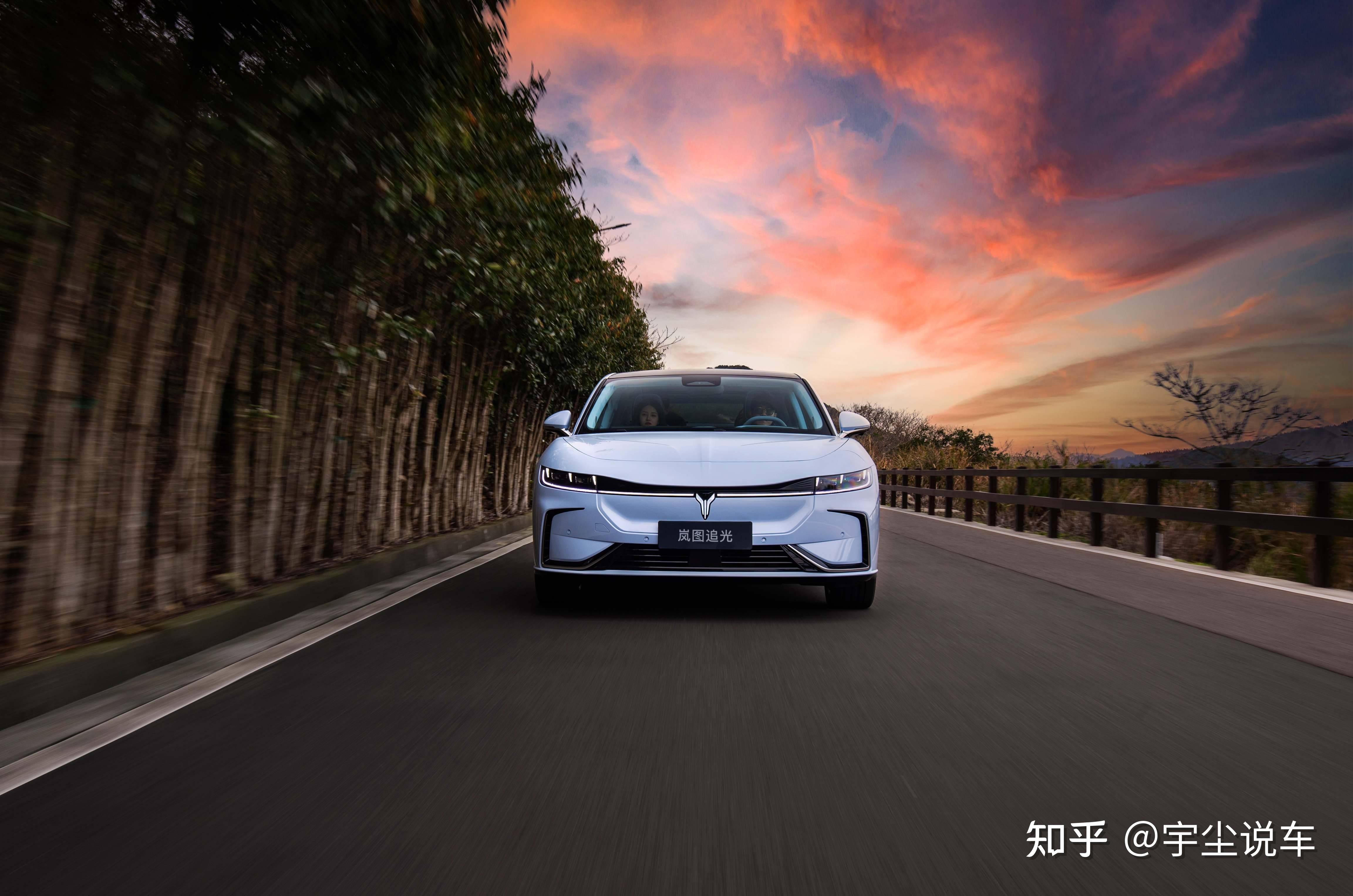 岚图汽车7月交付6015辆,同比增长76%