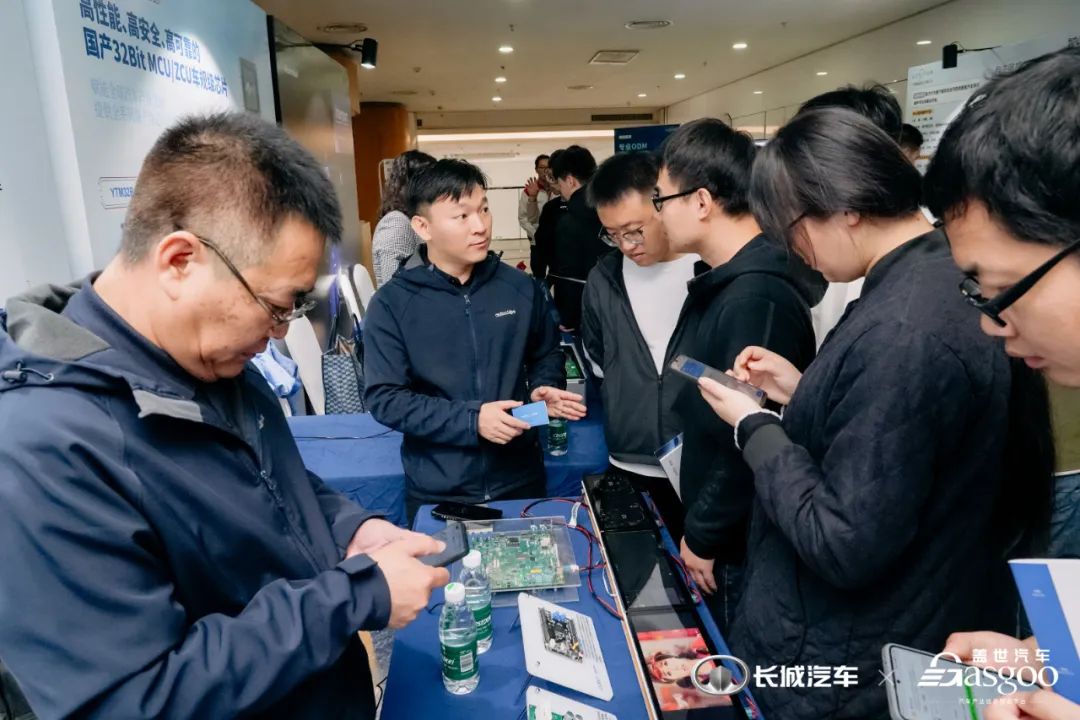 盖世汽车研究院:AR-HUD加速上车推动人机交互创新发展