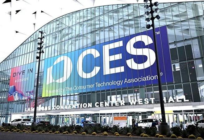 CES 2025:汽车科技的智能化新年“狂飙”