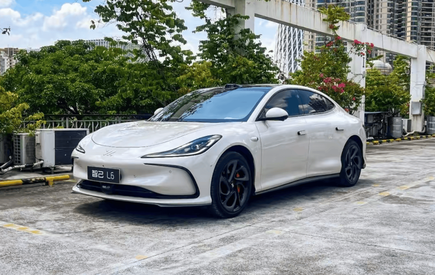 智己汽车7月交付7027台,同比、环比均稳健增长