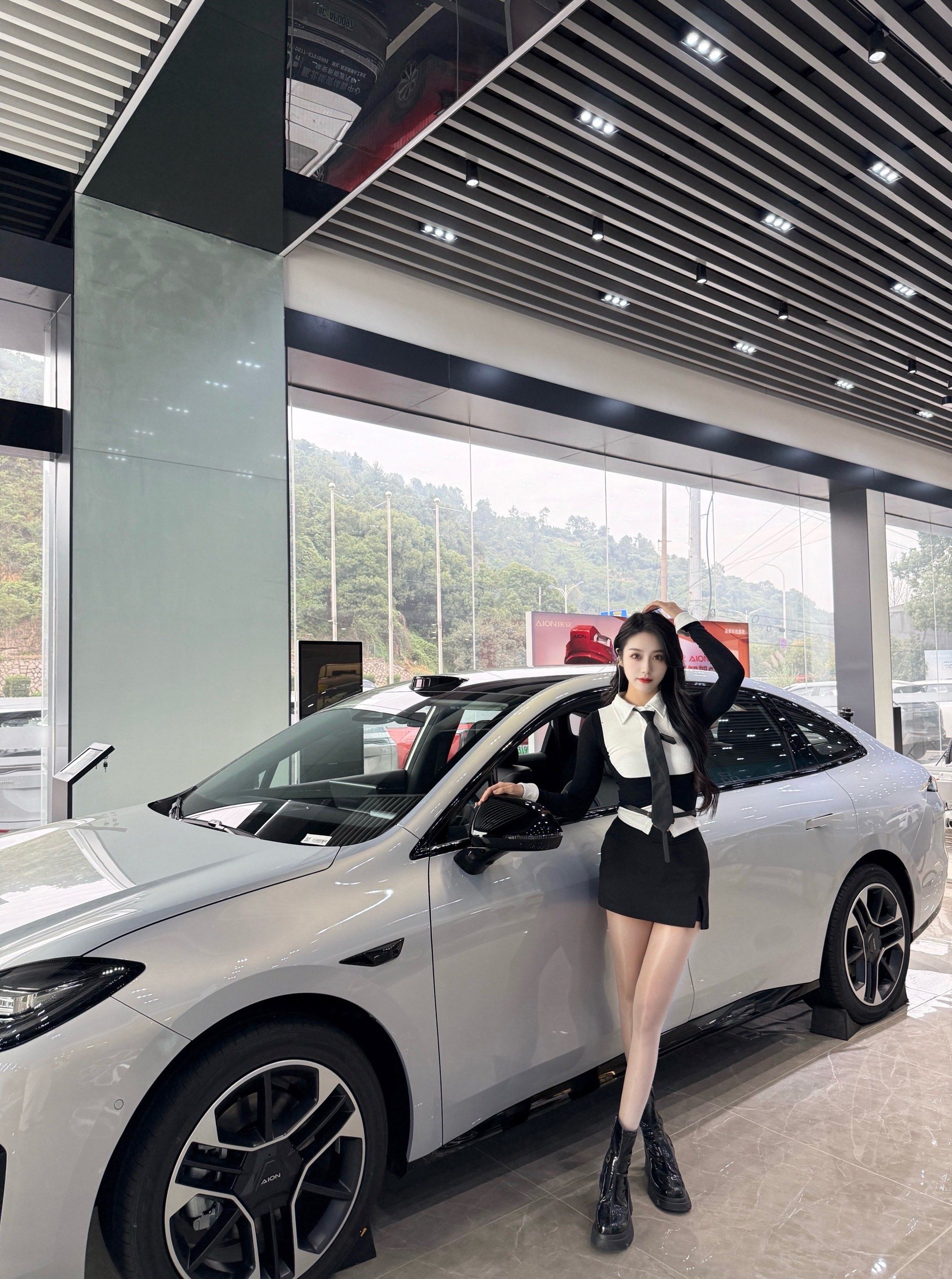 华砺智行C810 V2X智驾通信终端 | 申报2025第七届金辑奖最佳技术实践应用奖